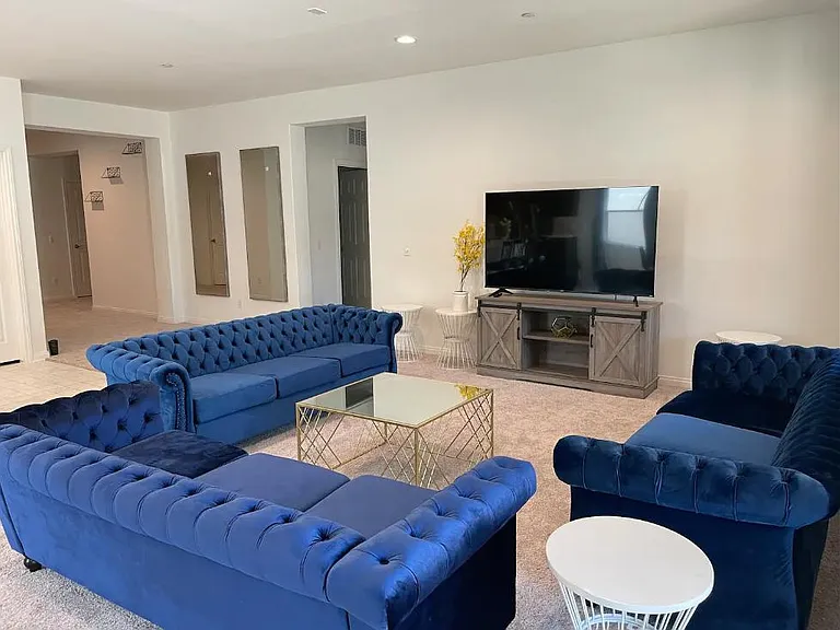21199 Packing House Ct — Photo 9