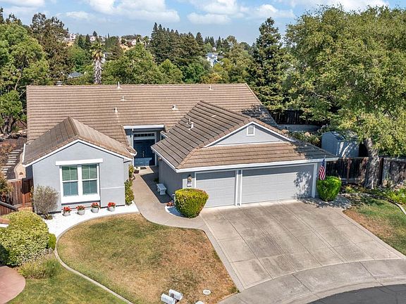 4th image of 2606 Whispering Oaks Court