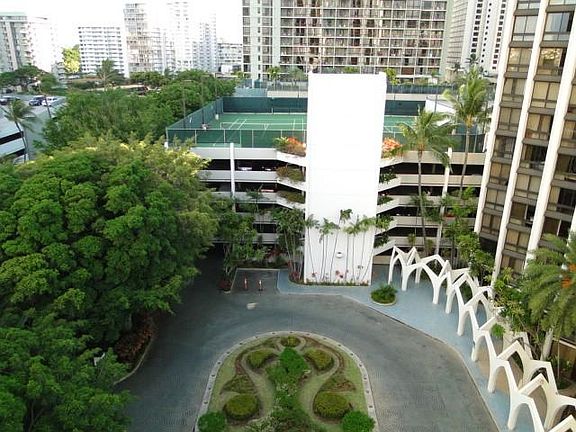 Rooftop Tennis Courts