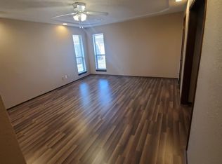 2407 Ripple Creek Ln, Edmond, OK 73012