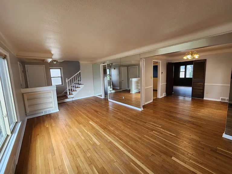 4093 Bexley Blvd — Photo 5