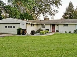 1869 W Pearl City Rd, Freeport, IL 61032