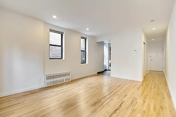 Rented by Algin Management | media 16