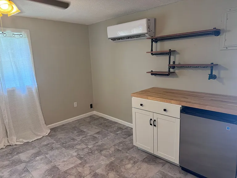 280 Chambers Dr — Photo 6