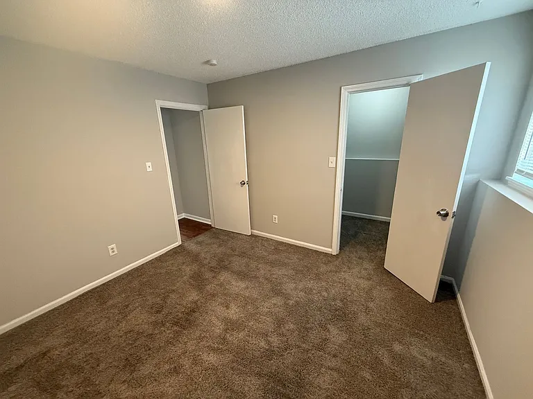 7221 N Moberly Dr #D — Photo 13