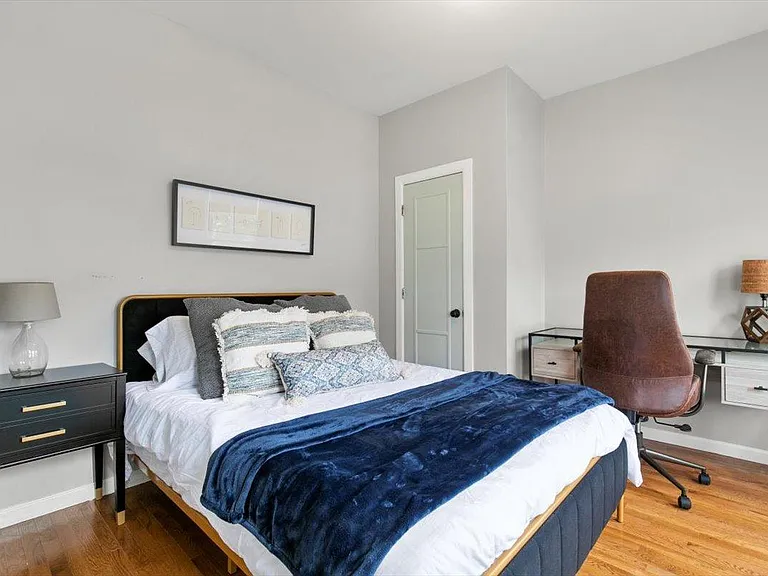 58 Vernon St #1 — Photo 3