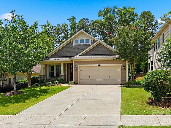 5th image of 748 Lagan Ct