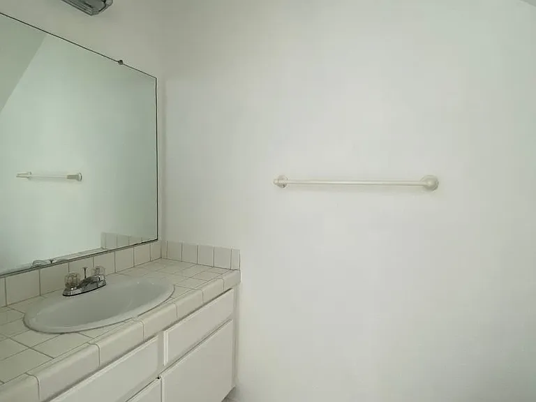 4675 Twintree Dr #5 — Photo 11