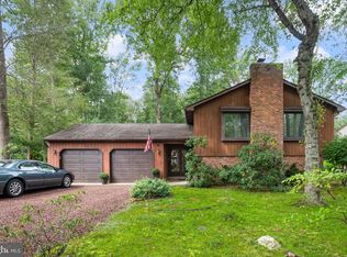 2 Chelsea Ct, Marlton, NJ 08053
