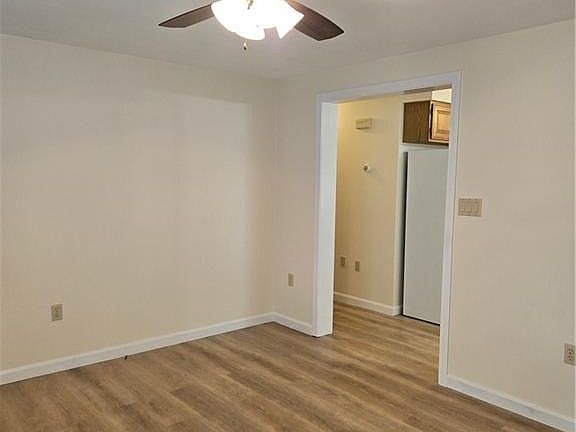 5th image of 19 Berclay St