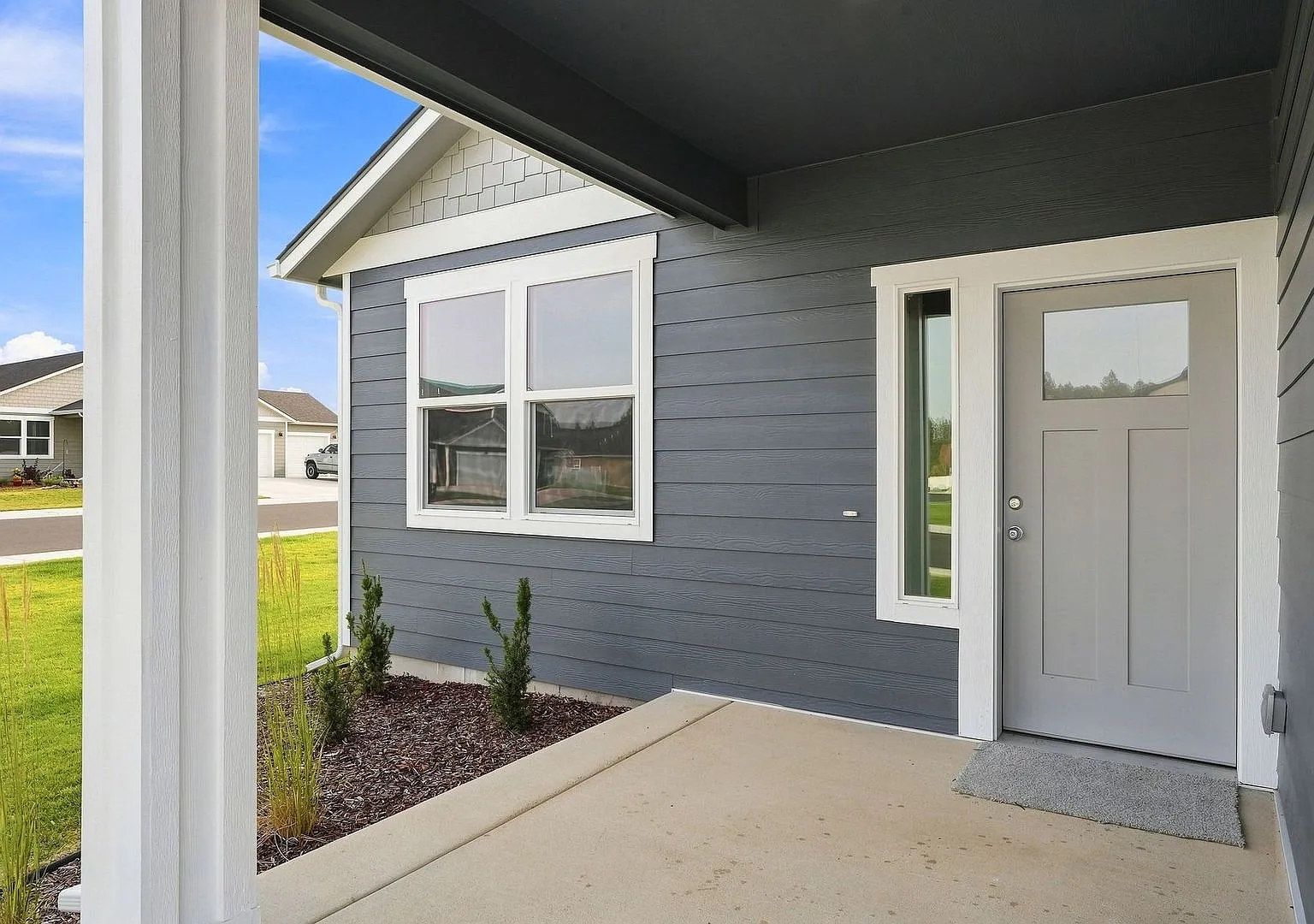 Modern 4-Bedroom Home with a 3-Car Garage & Covered Patio — Photo 3