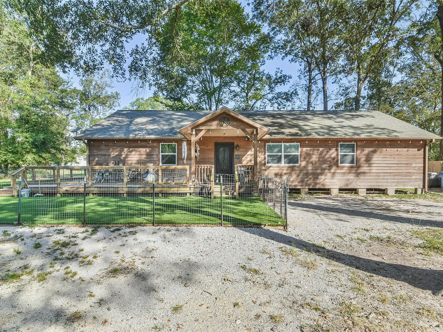 3 bed, 2.0 bath, 1920 sqft, $2,450 — Photo 1