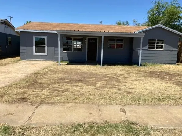 205 E Hallie St, Floydada, TX 79235