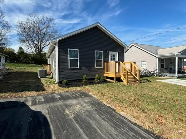 424 Cardwell Ave, Harrodsburg, KY 40330