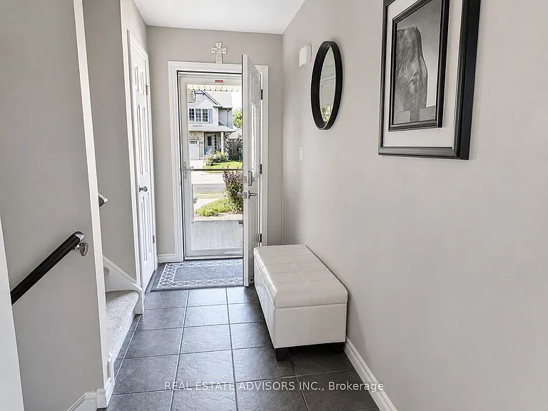 1364 Caen Ave — Photo 3