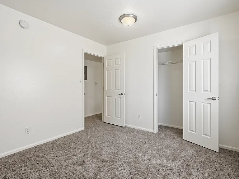 Pinecrest Apartments — Photo 12