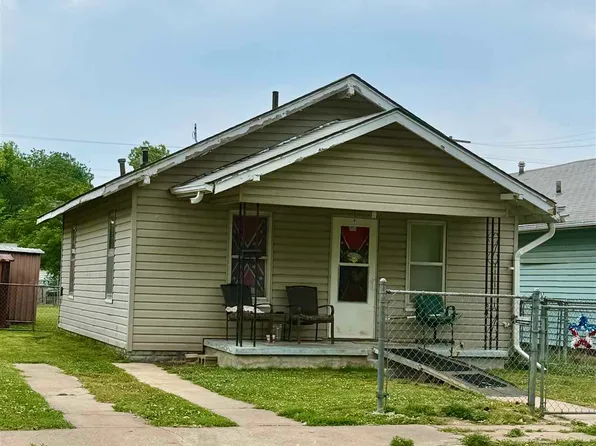 1006 W College Ave, Blackwell, OK 74631