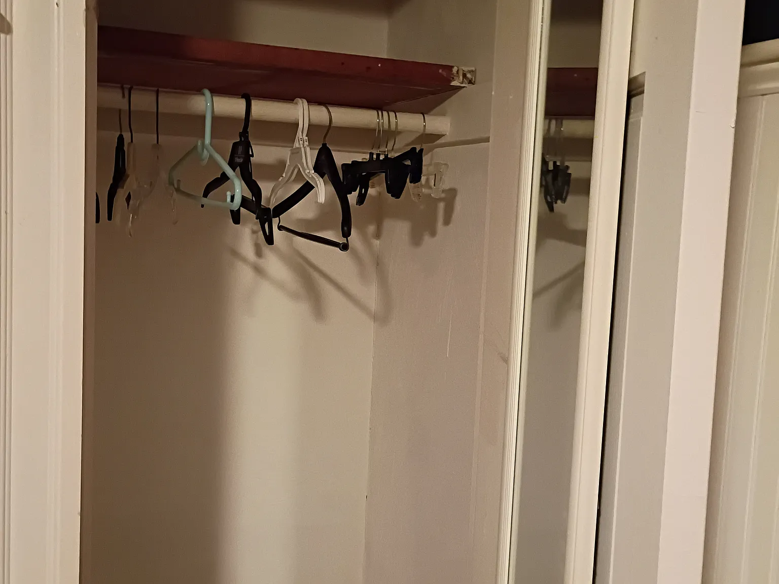 4 bed, 1300 sqft, $950 — Photo 1