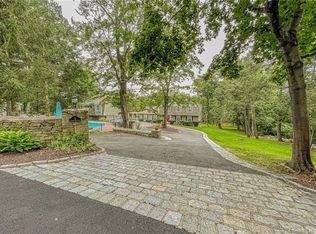 12 Pocono Ridge Rd, Brookfield, CT 06804