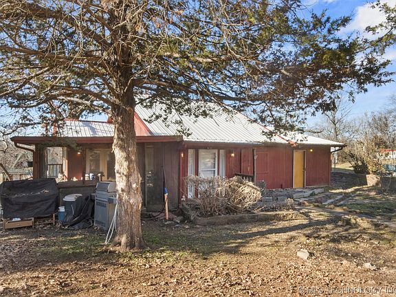 2nd image of 416829 Eagle Bluff Ln