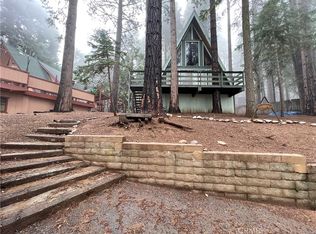 31417 Cedarwood Dr, Running Springs, CA 92382