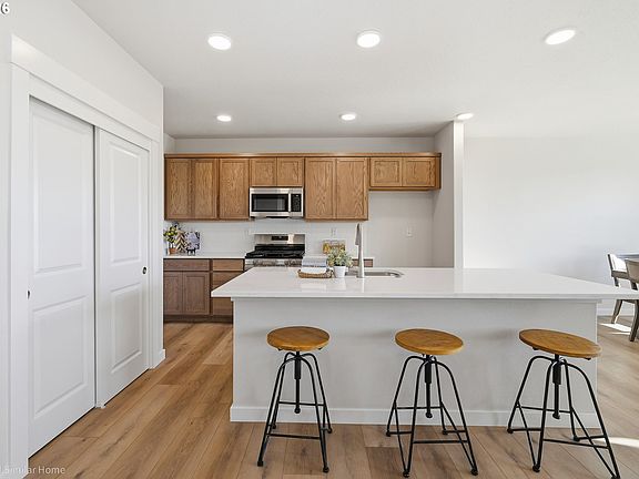 3rd image of 2363 W 10th Ave