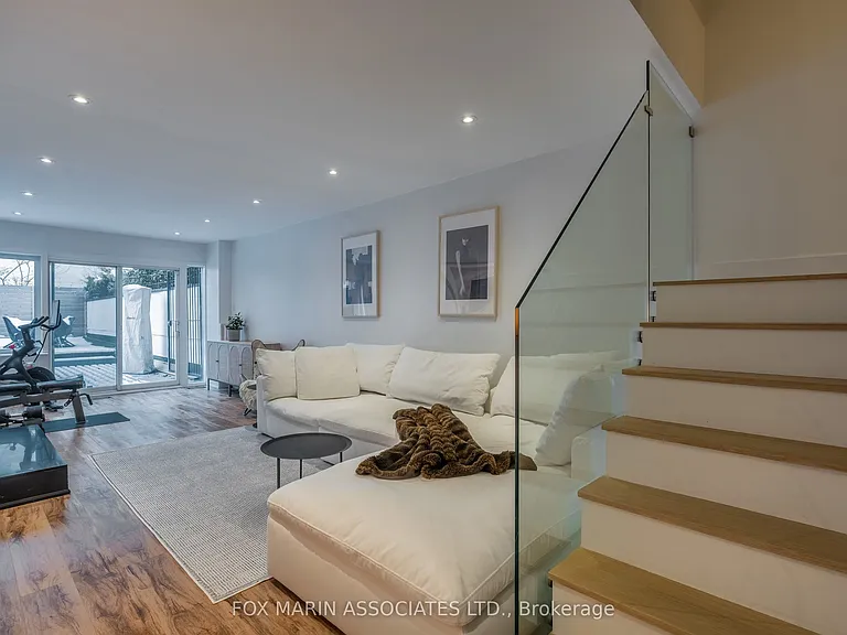 61 McGill St — Photo 36