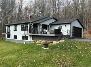 175 Hollow View Rd, Stowe, VT 05672