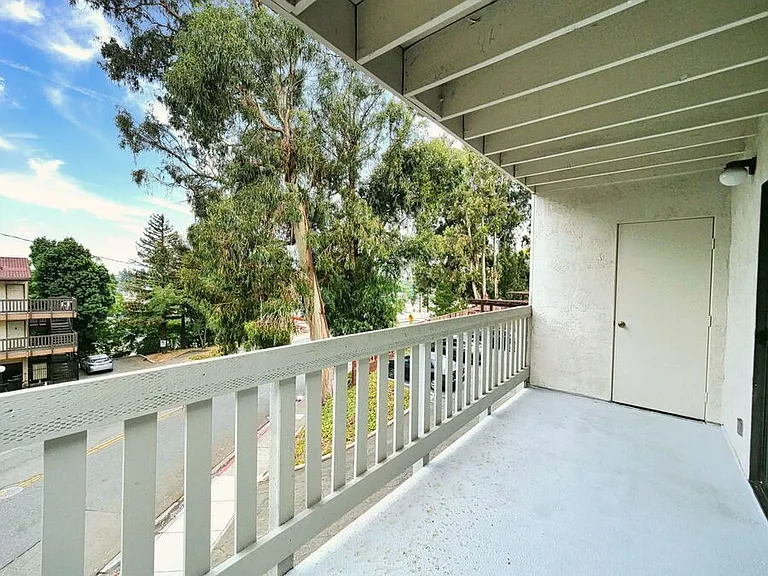 920 Fletcher Ln #105 — Photo 20