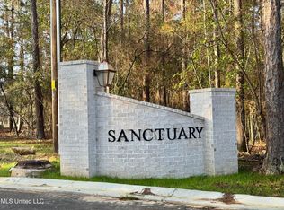 39 Maluhia Dr, Diamondhead, MS 39525