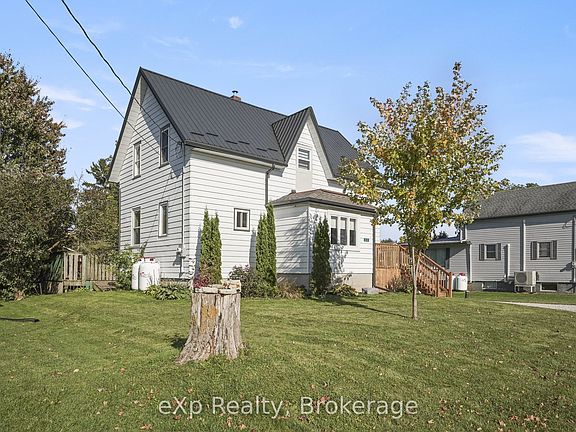 3rd image of 44 Schade St