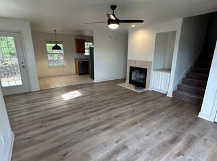 3127 N Kensington Ct, Fayetteville, AR 72703