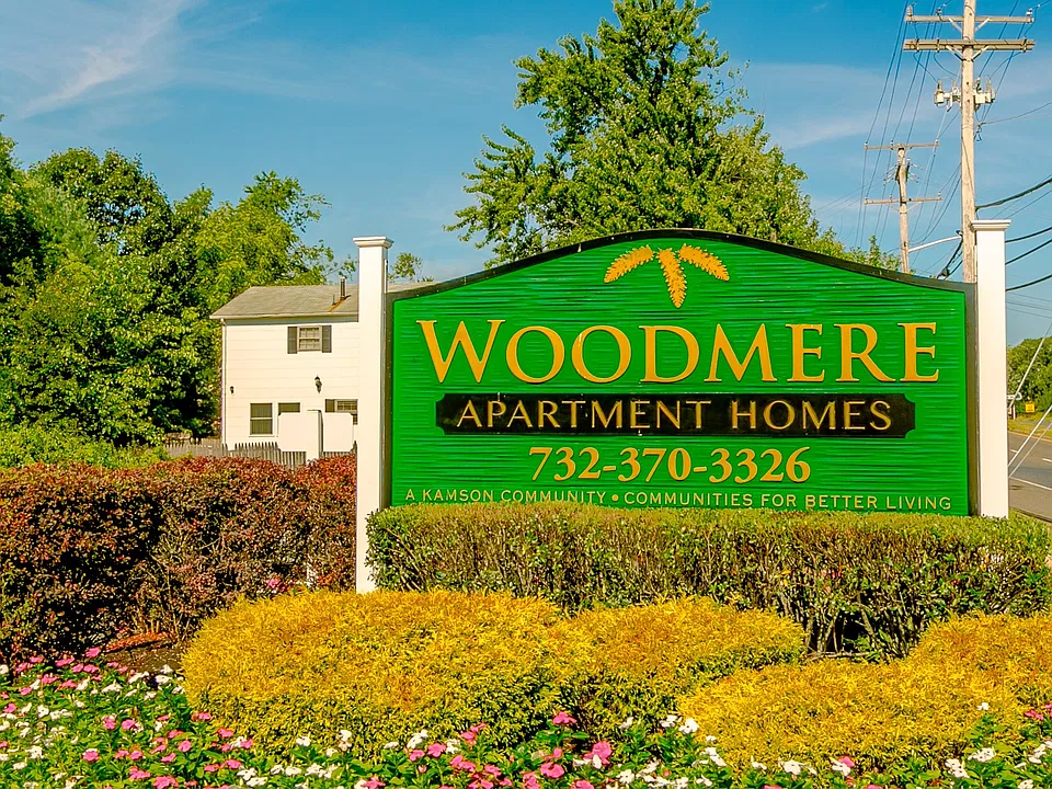 Woodmere Apartments