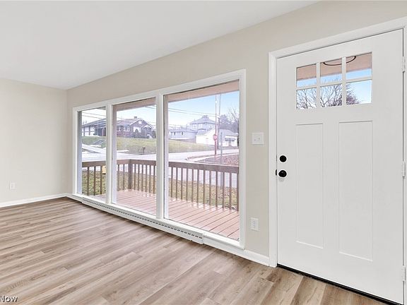 3rd image of 1338 Oak Ave