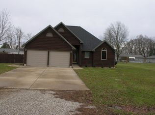 1980 Ferndell Dr, Decatur, IL 62521