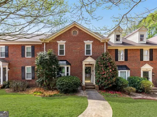 48 Huntington Place Dr, Sandy Springs, GA 30350