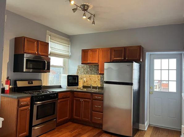 523 Suismon St APT 3