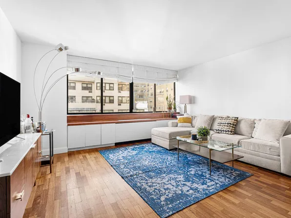 330 East 75th Street image 1 of 10