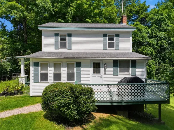 18 Fiske Hill Rd, Sturbridge, MA 01566