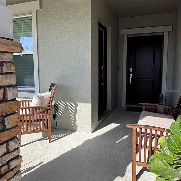 5653 Wood Bridge Pl — Photo 2
