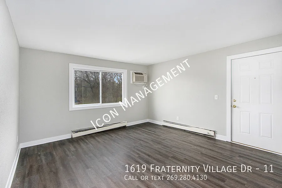 1 bedroom available now! — Photo 3