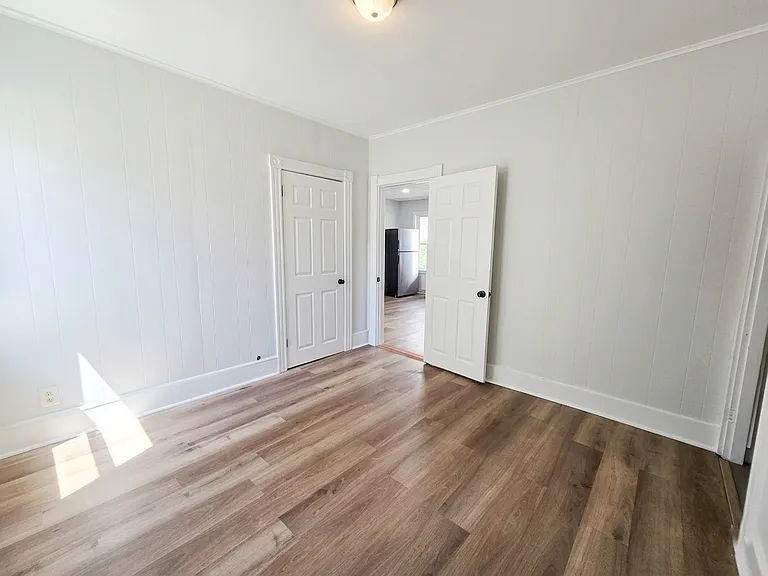 21-23 Dexter St #1 — Photo 8