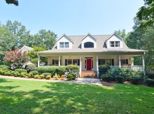 1107 Lake Deerfield Rd, Hull, GA 30646