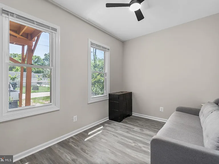 815 Malcolm X Ave SE #2 — Photo 4