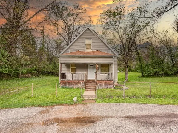 1418 Cooper St, Alton, IL 62002