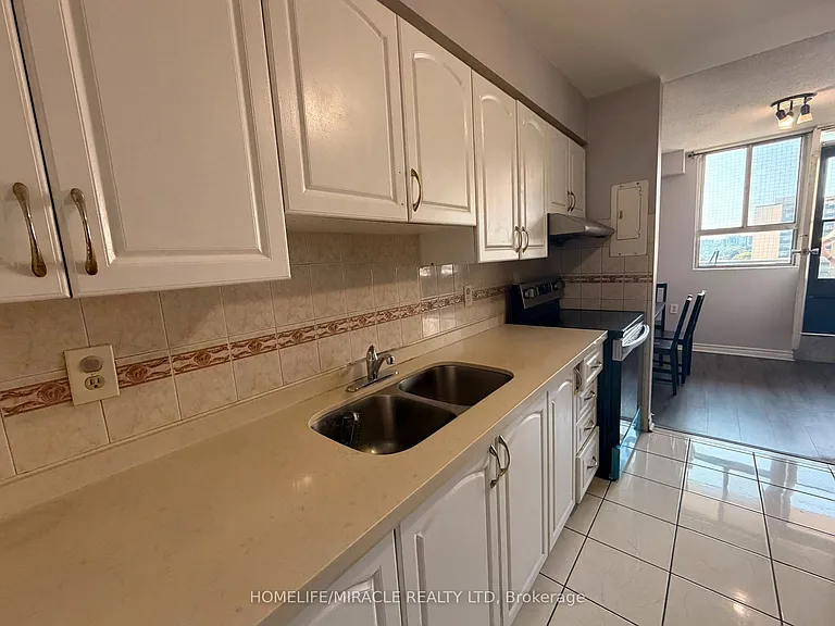 100 Dundalk Dr #916 — Photo 4