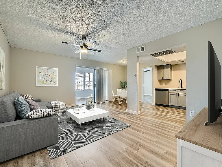 Rise Spring Pointe — Photo 42