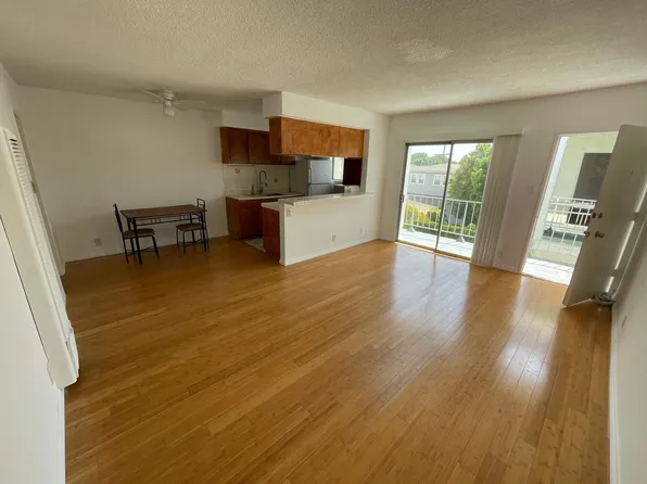 2122 Ocean Park Blvd #12, Santa Monica, CA 90405