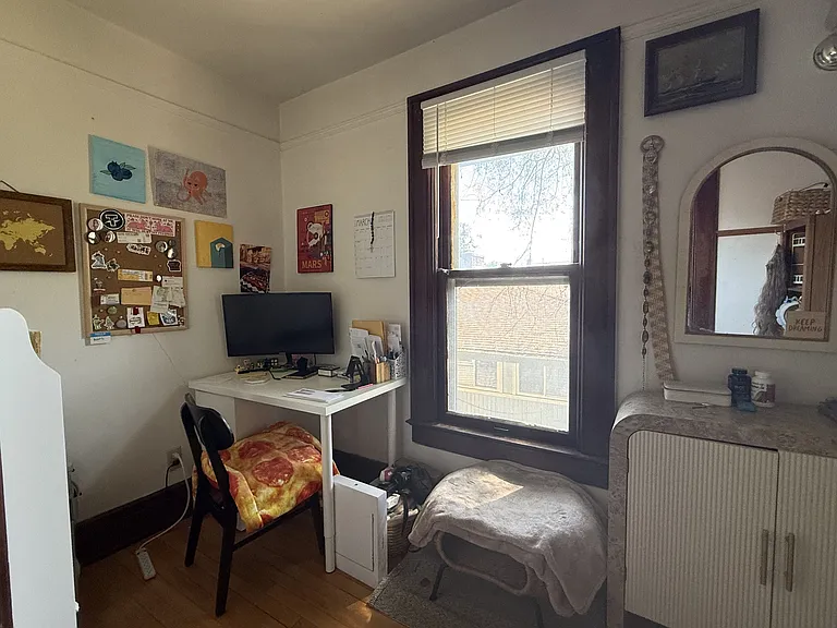 1008 W Huron St — Photo 21