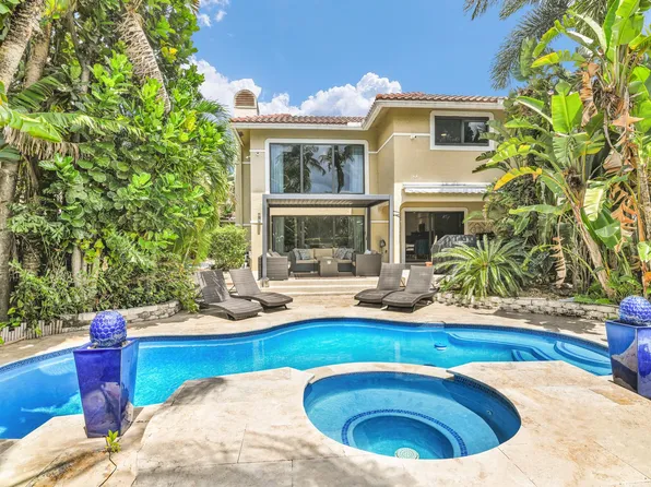 753 Villa Portofino Cir, Deerfield Beach, FL 33442